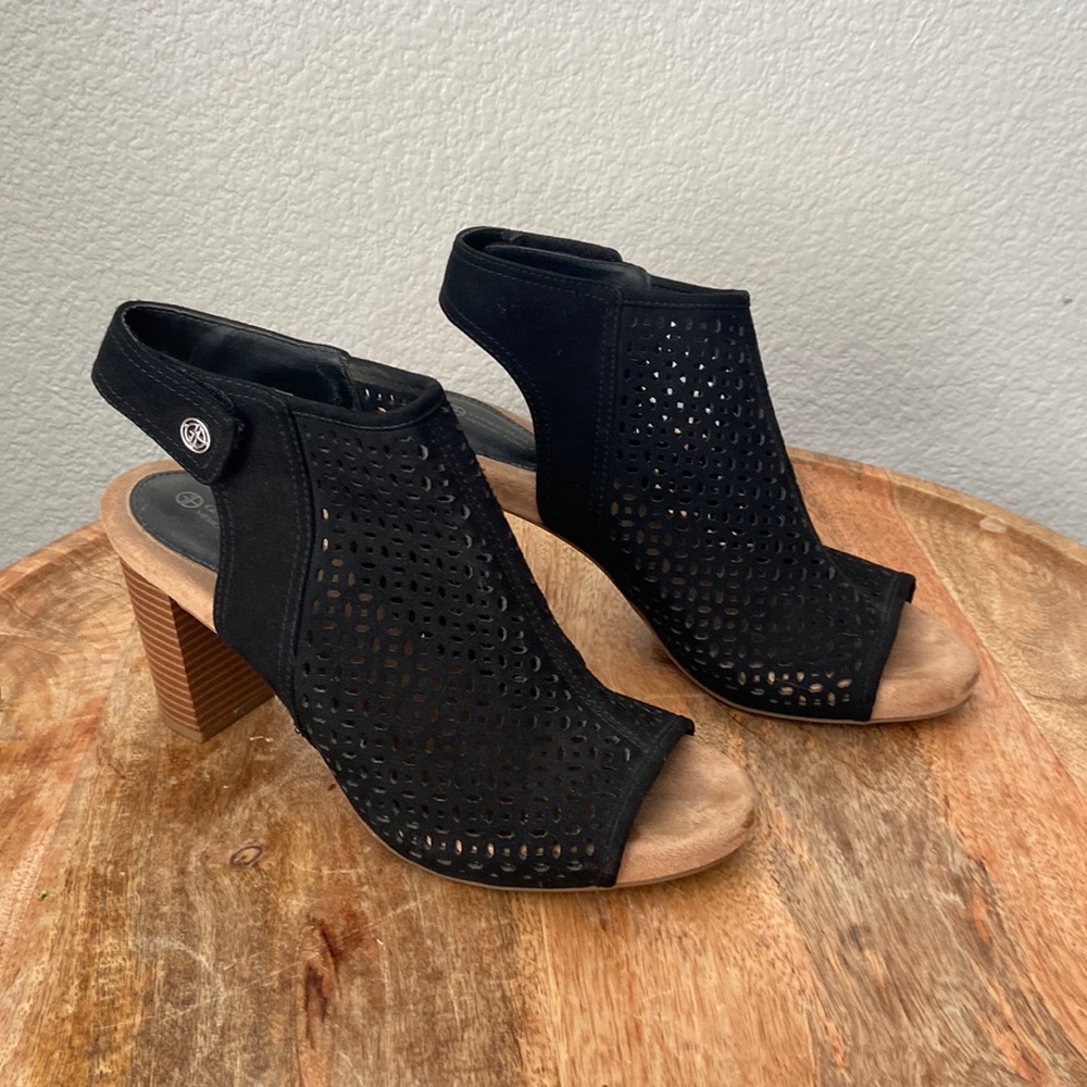 Giani Bernini Memory Foam booties